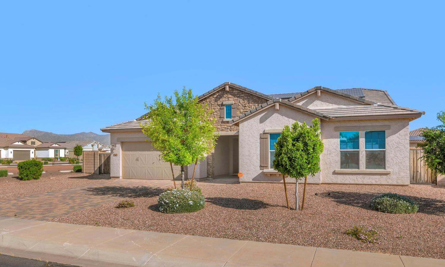 Special Real Estate Commissioner Over 3,110 SF Home in Goodyear, Arizona