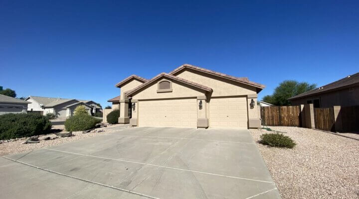 1,868 SF Home in Litchfield Park
