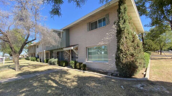 1,408 SF home in Scottsdale, AZ