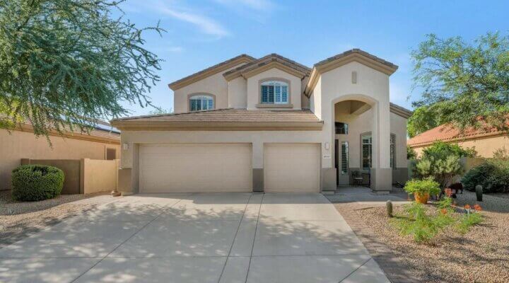 2,545 SF Home in Goodyear, AZ