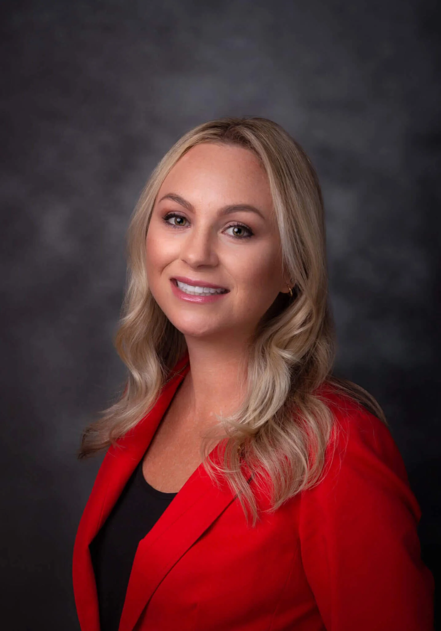Stephanie Lemke Commercial Associate at ROI Properties