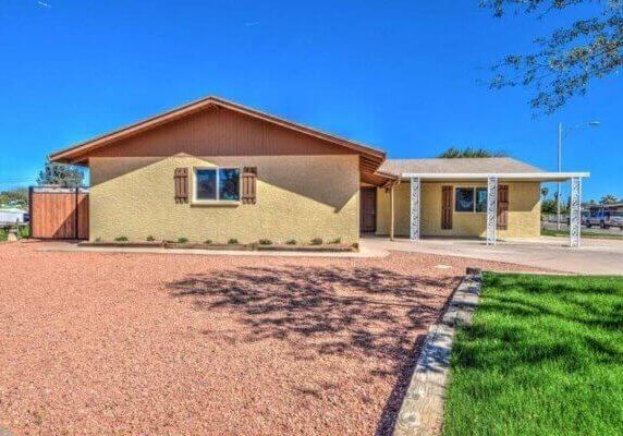 2044 SF Home in Phoenix Arizona