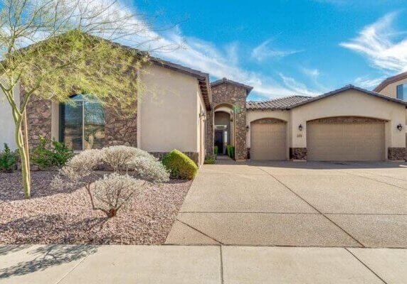 3.296 SF Home in Phoenix Arizona