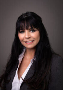Kimberly de la Vega: Sales Agent